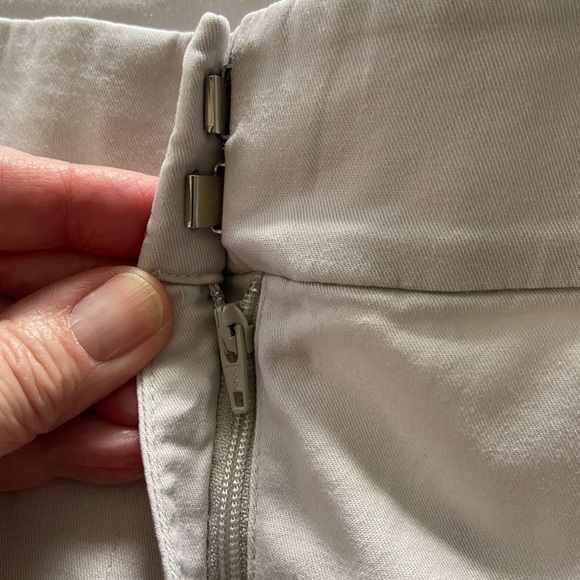 Ann Taylor The Boardwalk Bermuda Shorts Khaki Size 6 - Picture 5 of 10